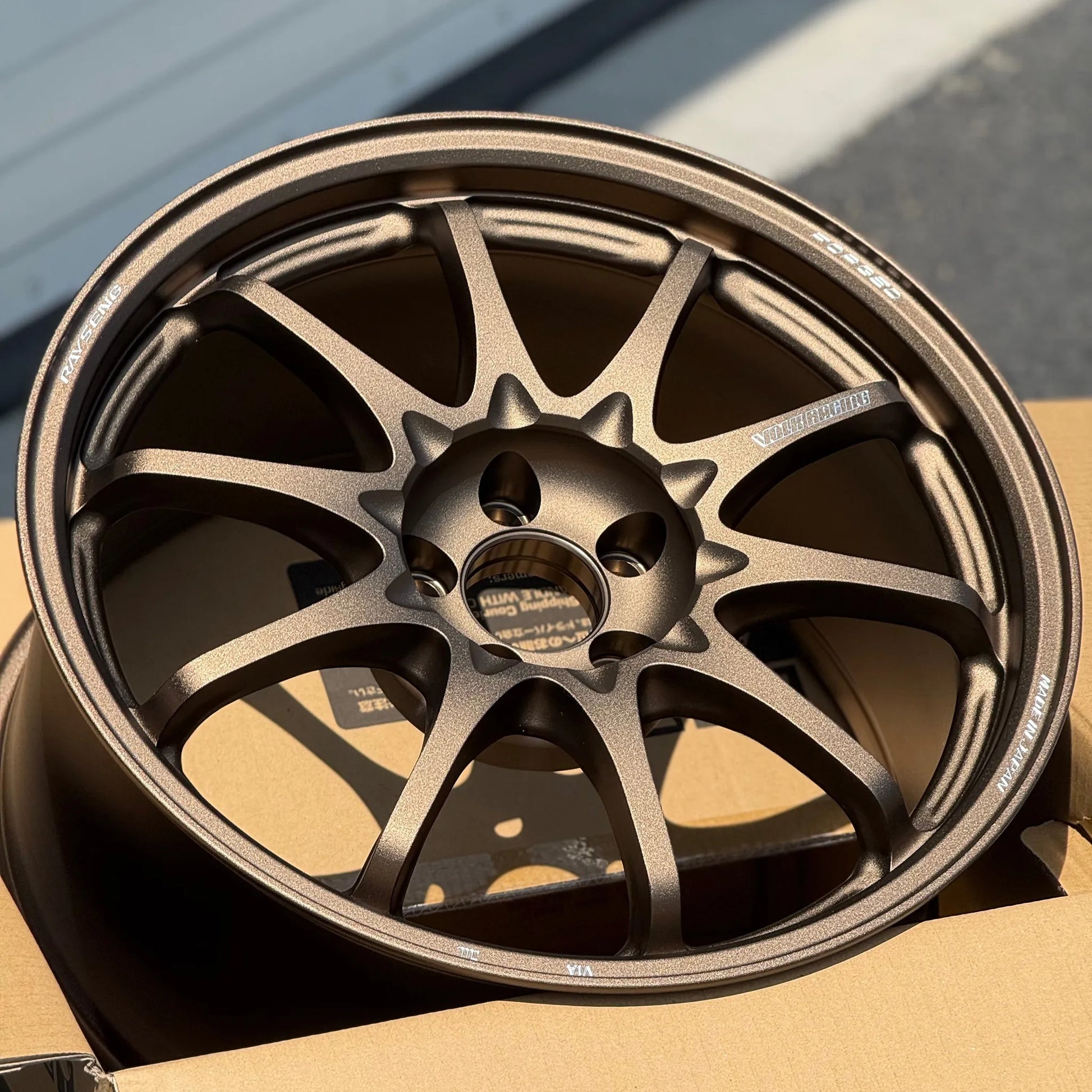 Volk Racing CE28N-Plus 17x9.5 +45 5x100 Bronze (SET)