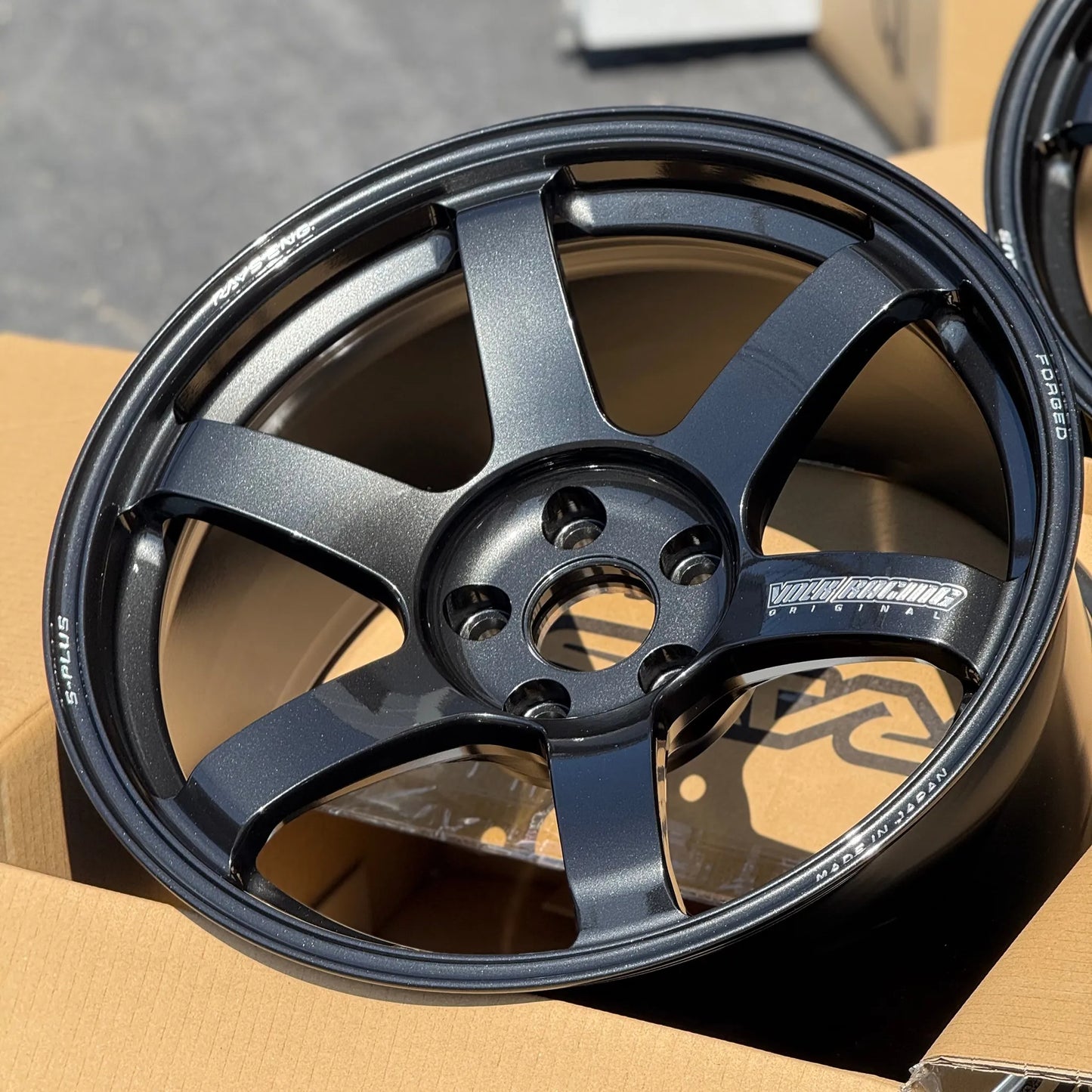 Volk Racing TE37 Saga S-Plus 18x10 +25, 18x11 +34 5x112 Diamond Dark Gunmetal (SET)