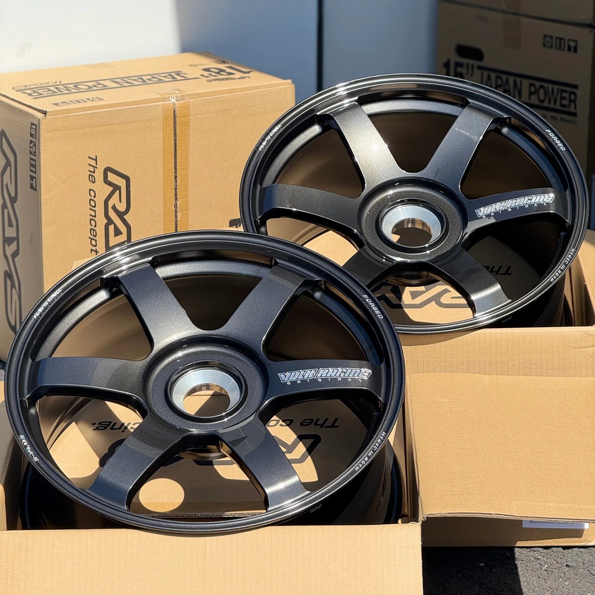 Volk Racing TE37 Saga S-Plus 20x9.5 +45, 20x12 +44 CL Diamond Black (SET)