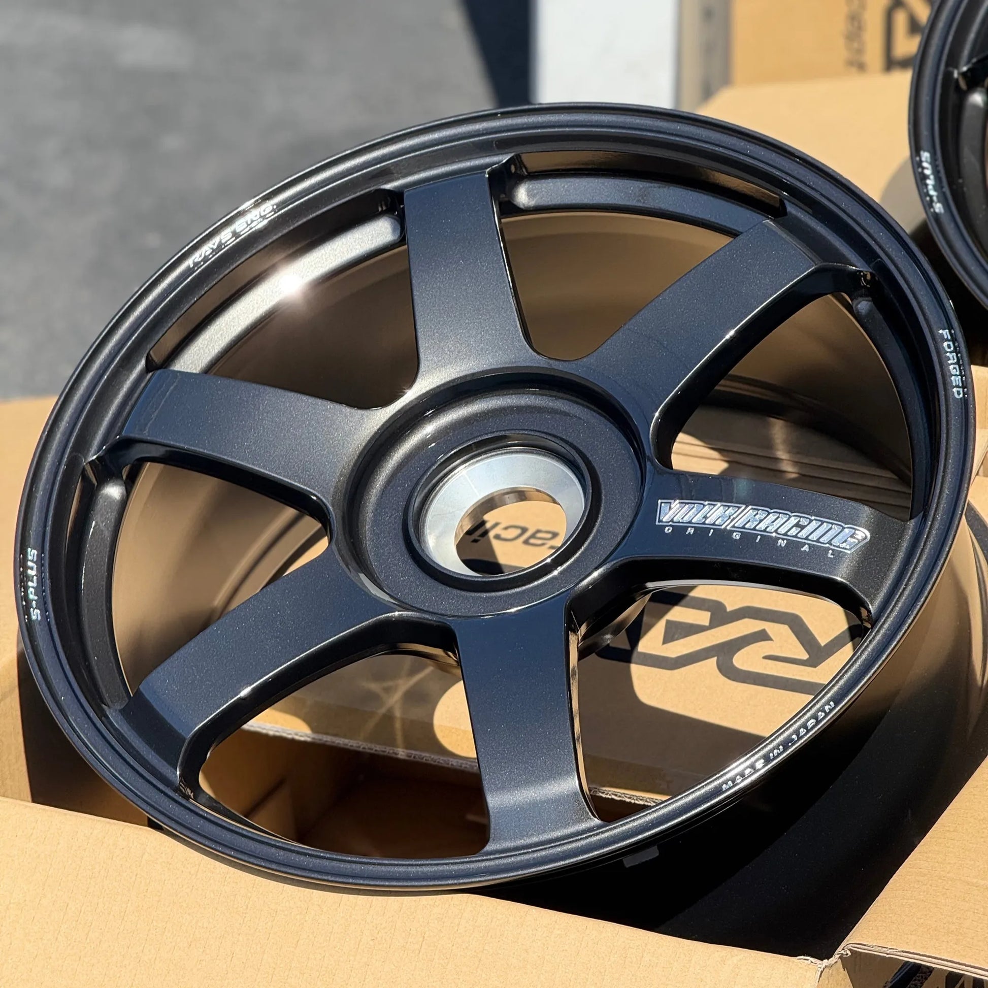 Volk Racing TE37 Saga S-Plus 20x9.5 +45, 20x12 +44 CL Diamond Black (SET)