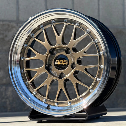 BBS LM 17x8.5 +18 5x120 Diamond Gold (SET)