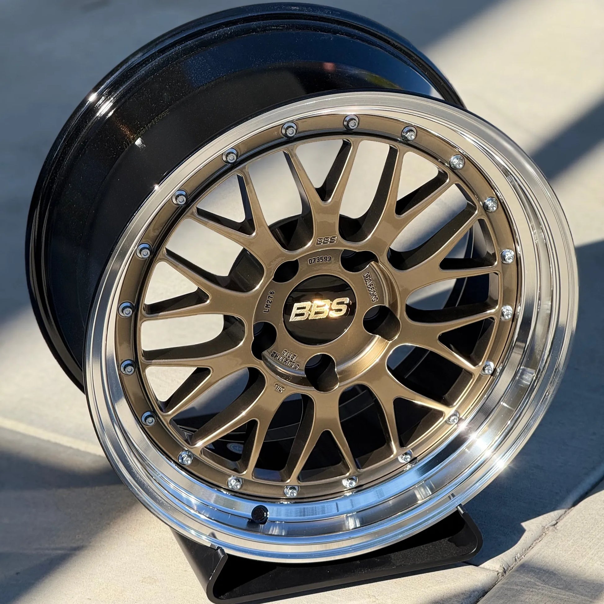BBS LM 17x8.5 +18 5x120 Diamond Gold (SET)