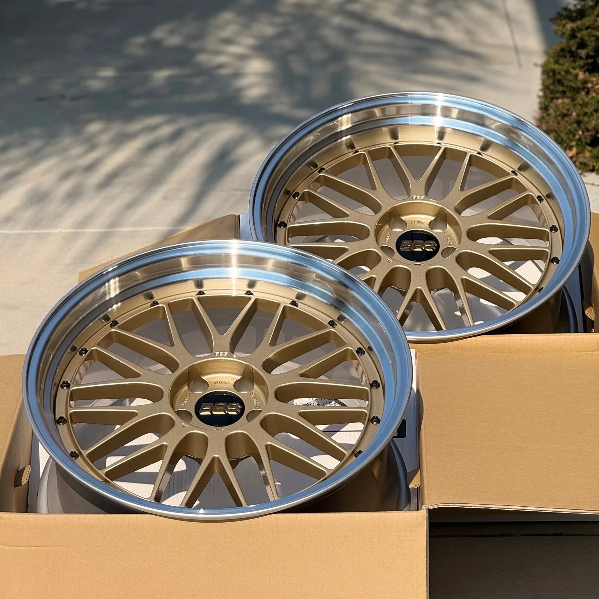 BBS LM 20x9.5 +8, 20x10.5 +15 5x112 Gold (SET)