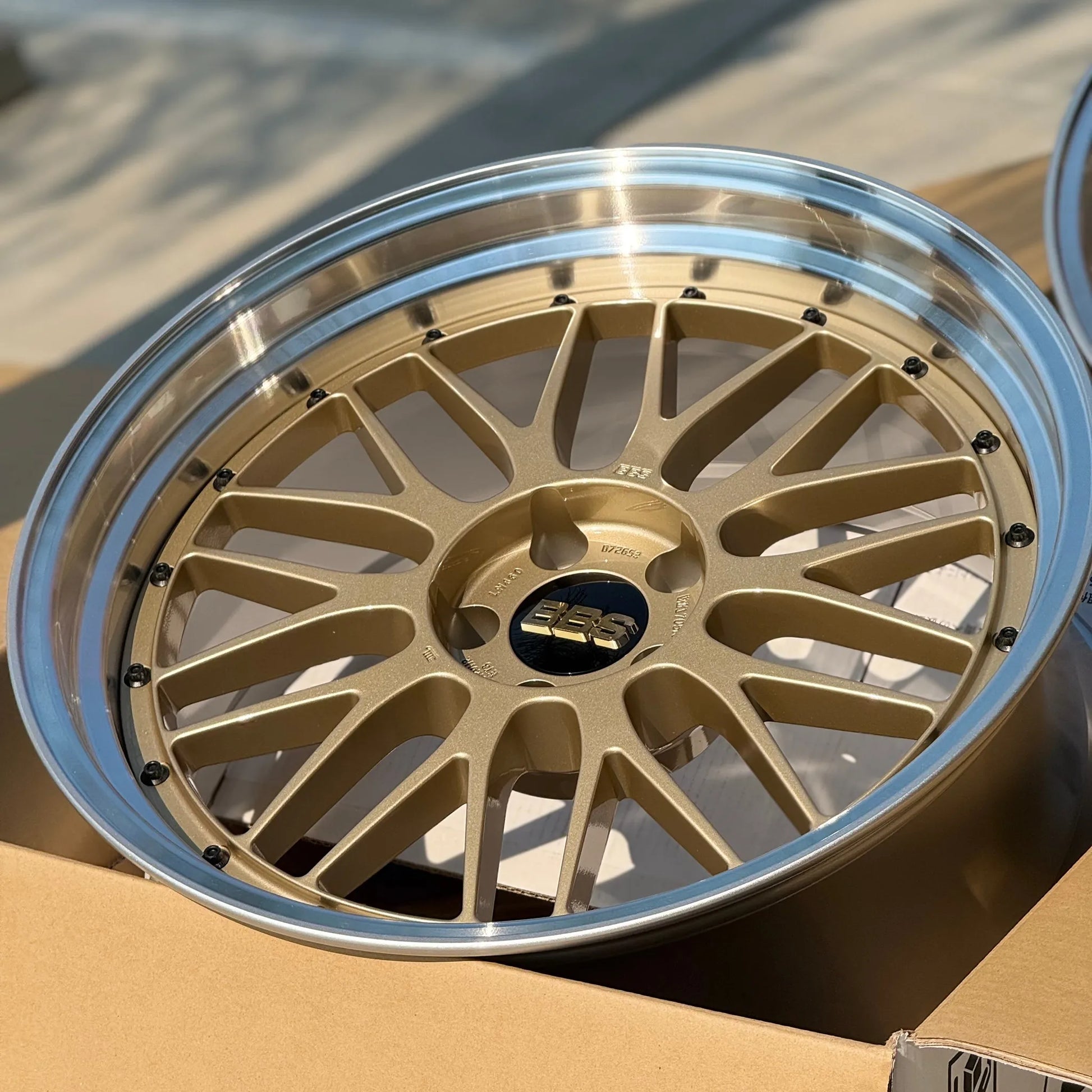 BBS LM 20x9.5 +8, 20x10.5 +15 5x112 Gold (SET)