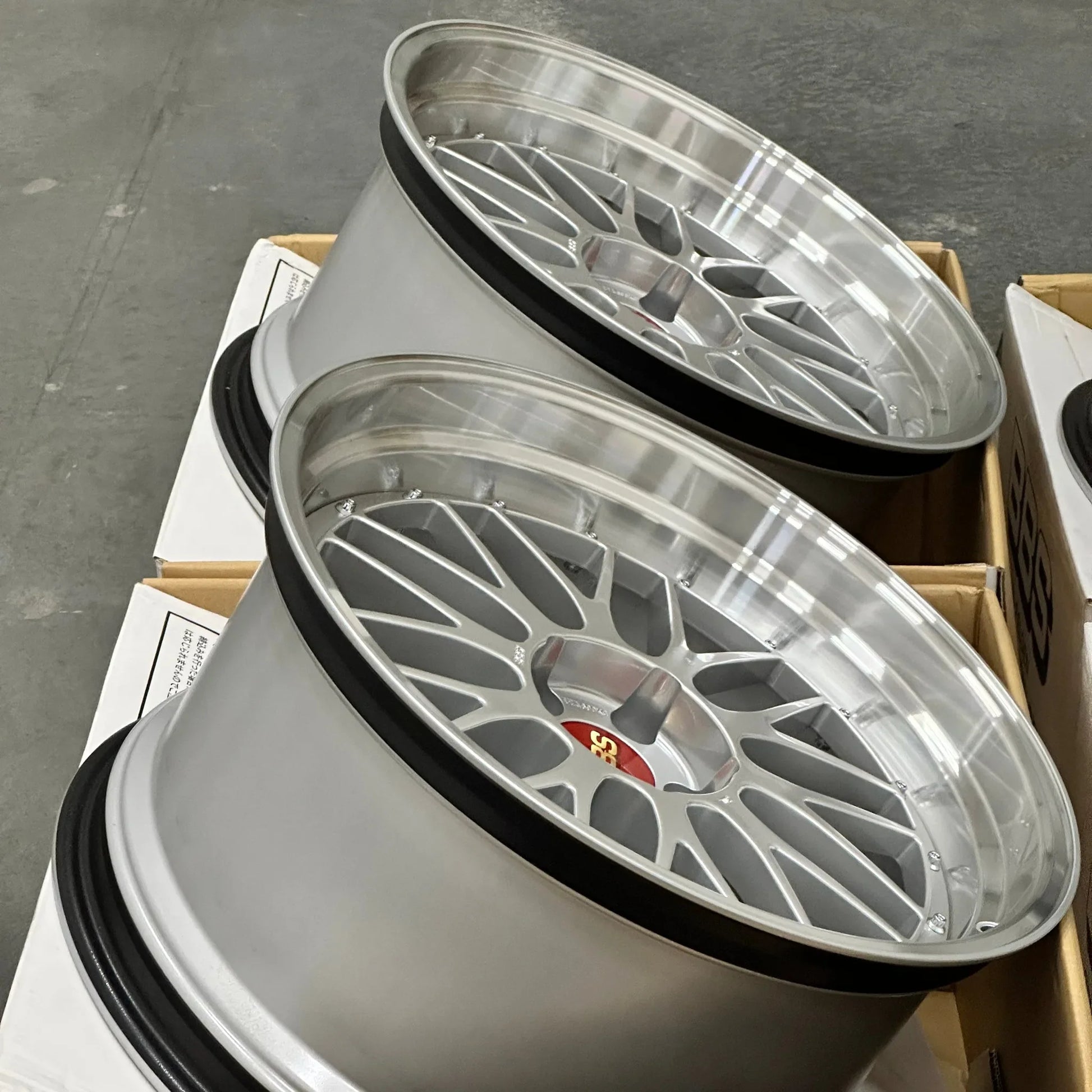 BBS LM 20x10 +30 20x11 +10 5x114.3 Diamond Silver – WheelFlip