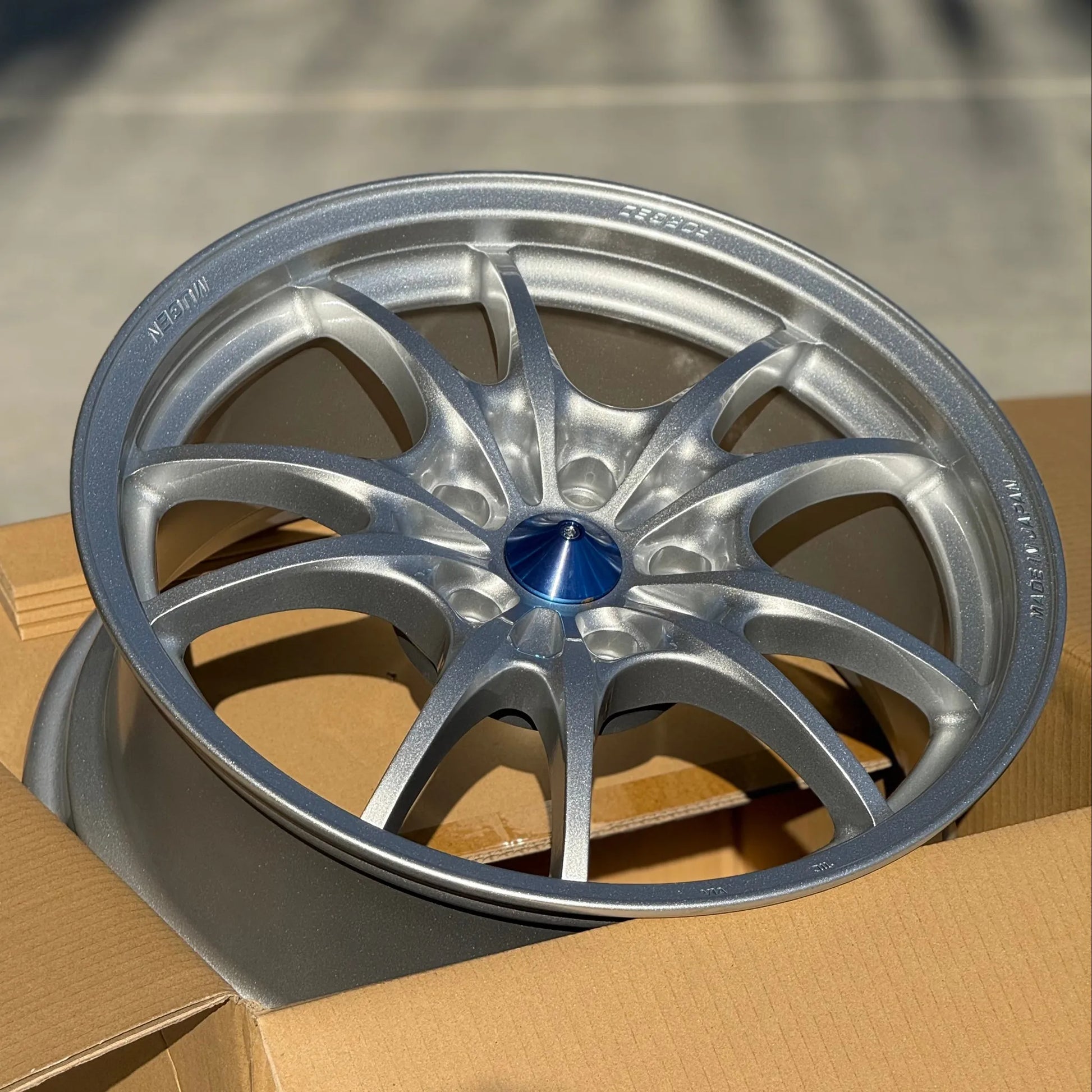 Mugen MF10 17x8 +45 5x114.3 Silver (SET)