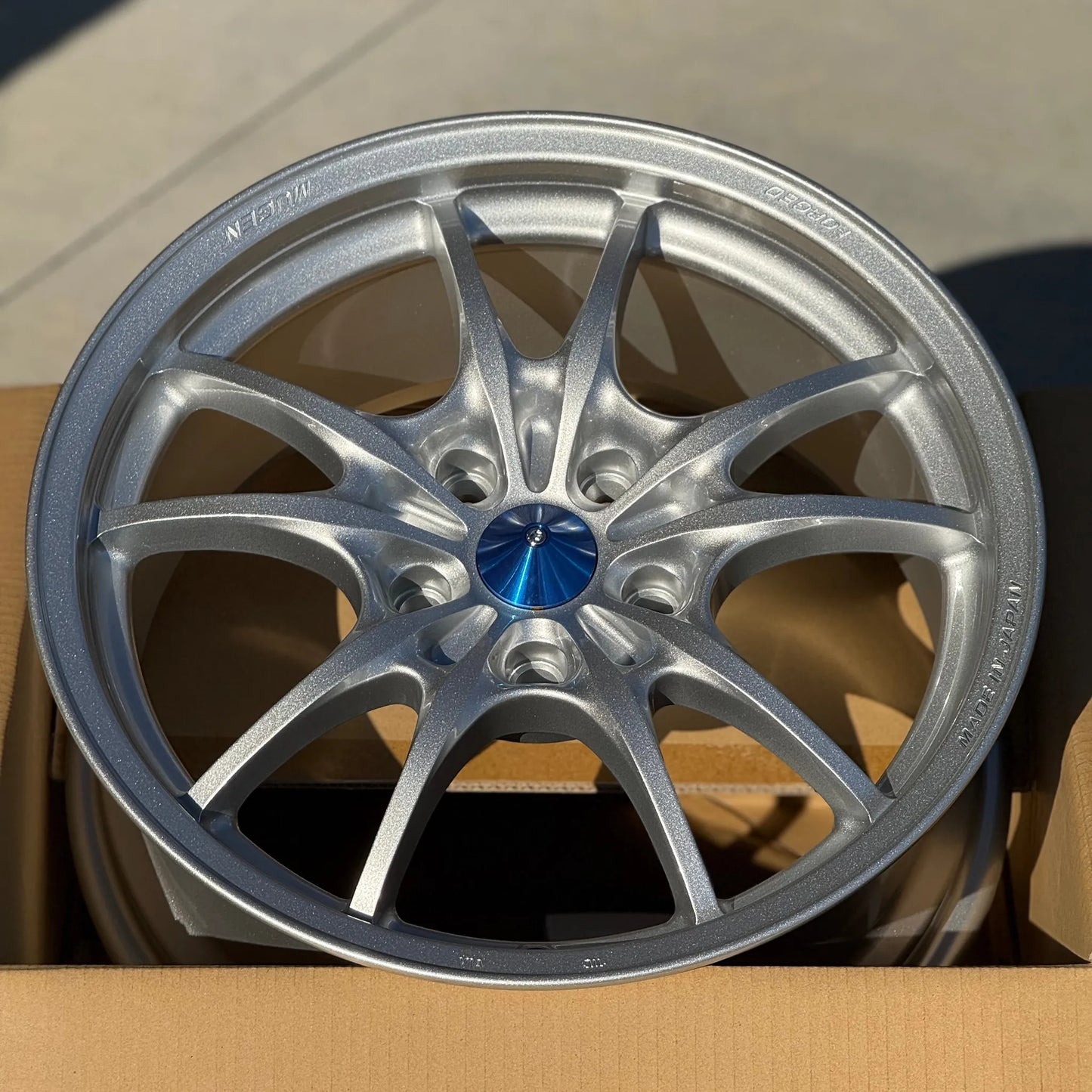 Mugen MF10 17x8 +45 5x114.3 Silver (SET)