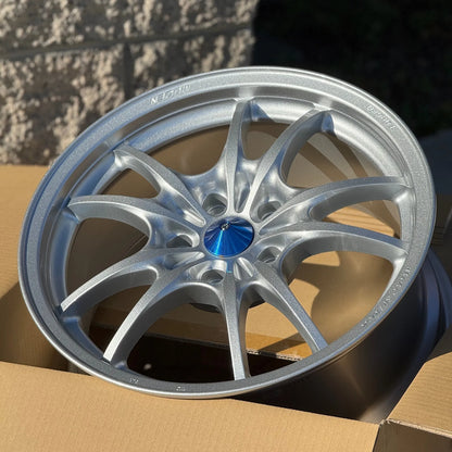 Mugen MF10 17x8 +45 5x114.3 Silver (SET)