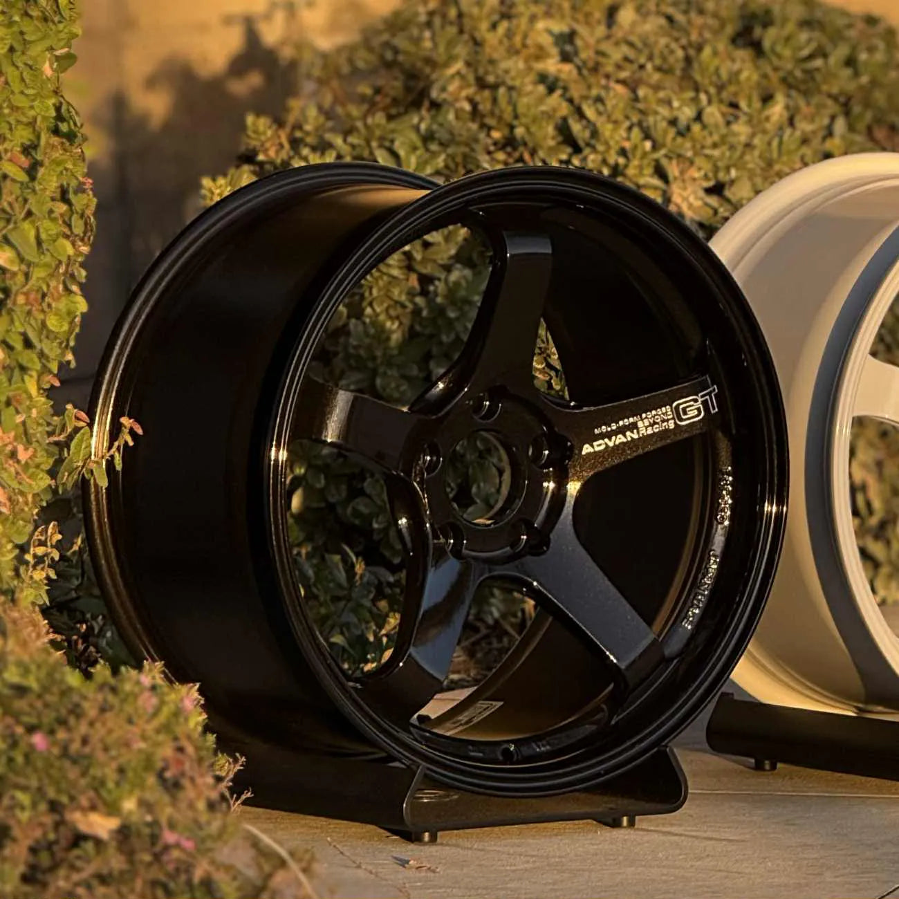 Advan GT Beyond 18x10 +40 5x120 Racing Titanium Black (SET)