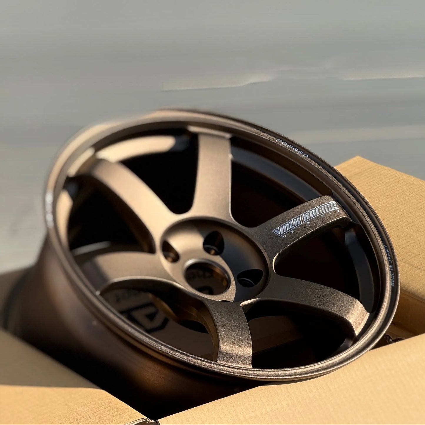 Volk Racing TE37 Saga S-Plus 18x9.5 +20 5x120 Bronze (SET)