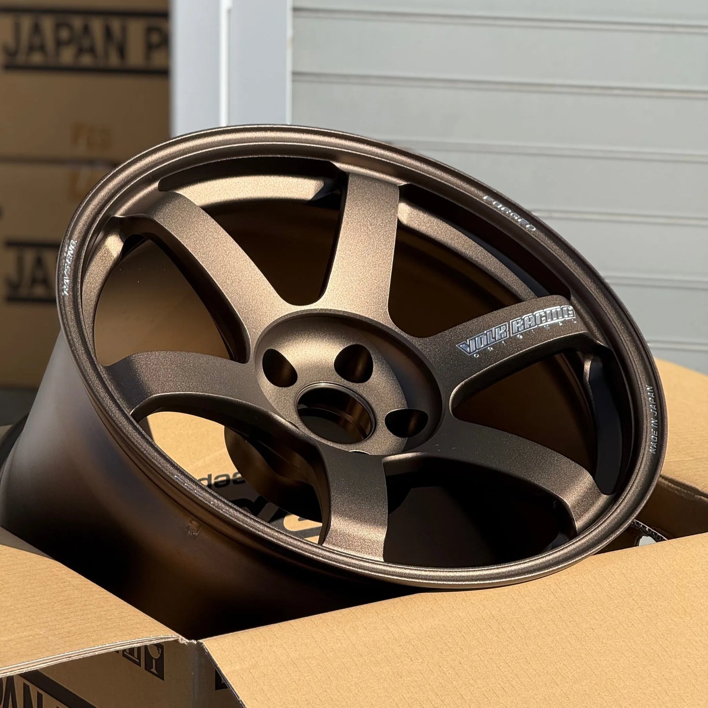 Volk Racing TE37 Saga S-Plus 18x10.5 +15 5x114.3 Bronze (SET)