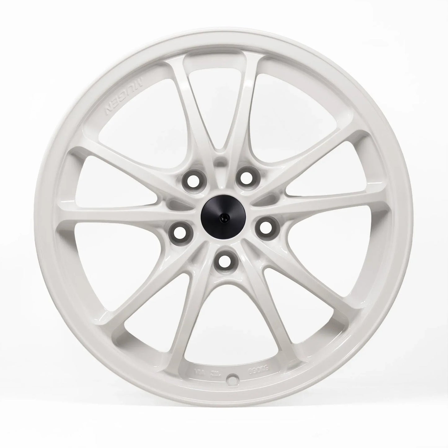 Mugen MC10 17x8 +45 5x114.3 White (SET)