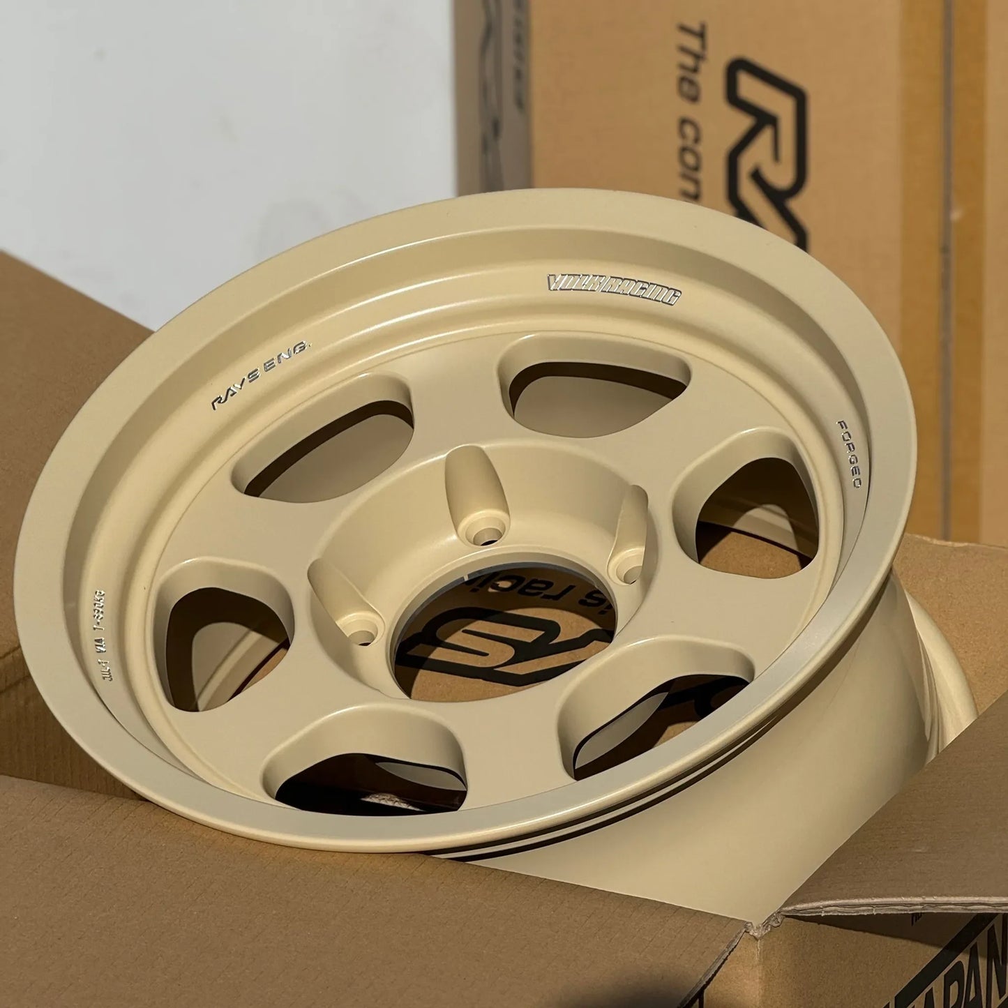 Volk Racing TE37XT LTD 16x8 +0 5x150 Desert Yellow (SET)