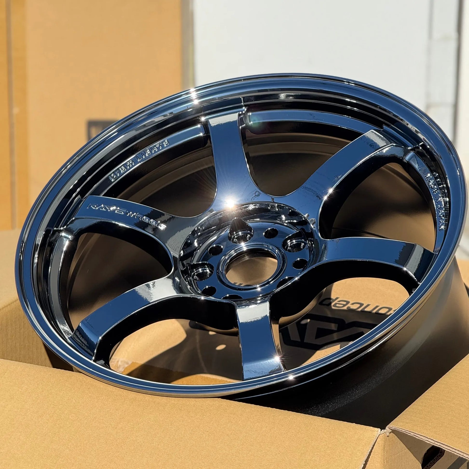 Gram Lights 57DR Limited 18x9.5 +38 5x114.3 Rays Black Metal Coat (SET)