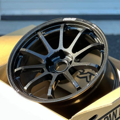 Gram Lights 57NR 18x9.5 +12 5x114.3 Glass Black (SET)