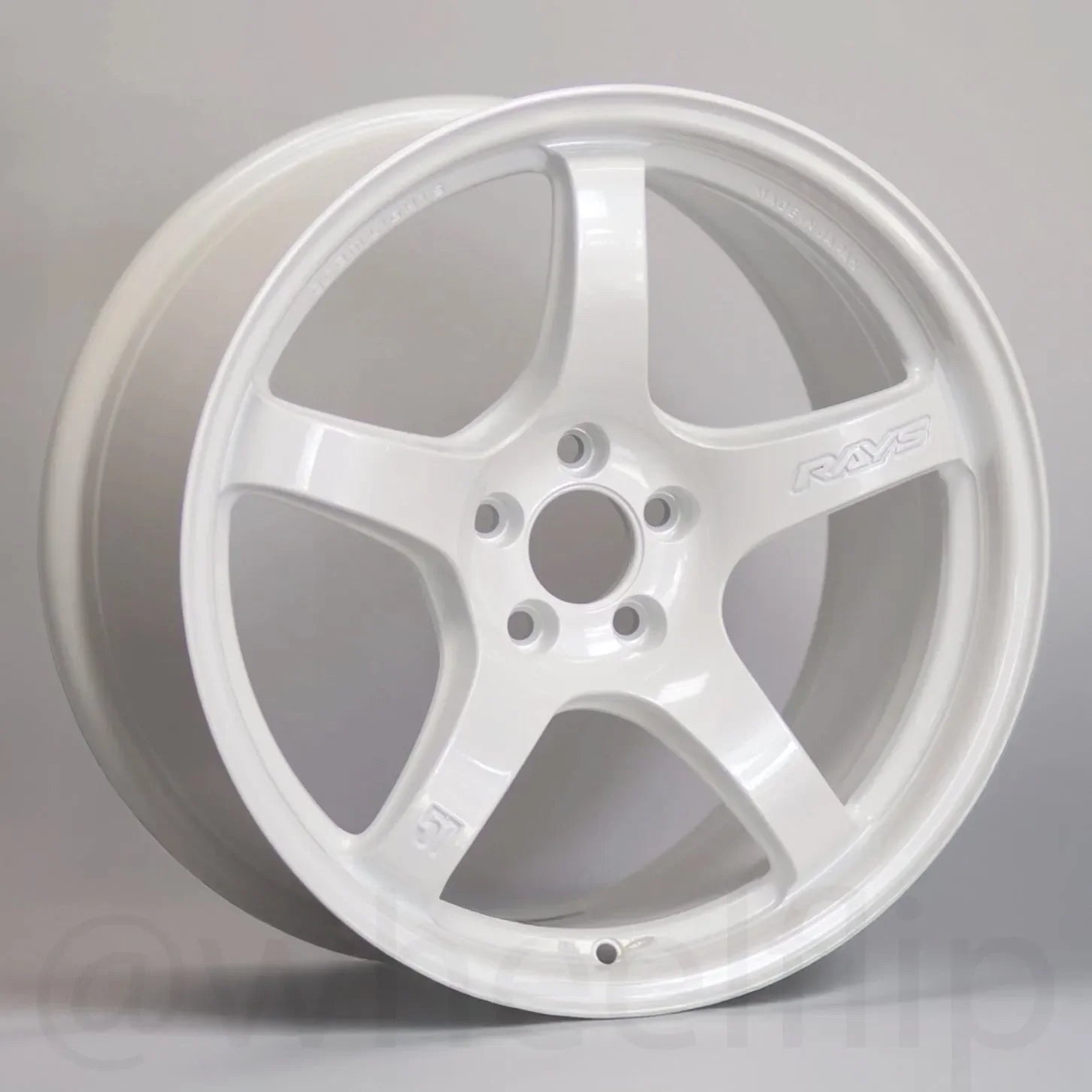 Gram Lights 57CR 17x9 +38 5x100 Ceramic White Pearl (SET)