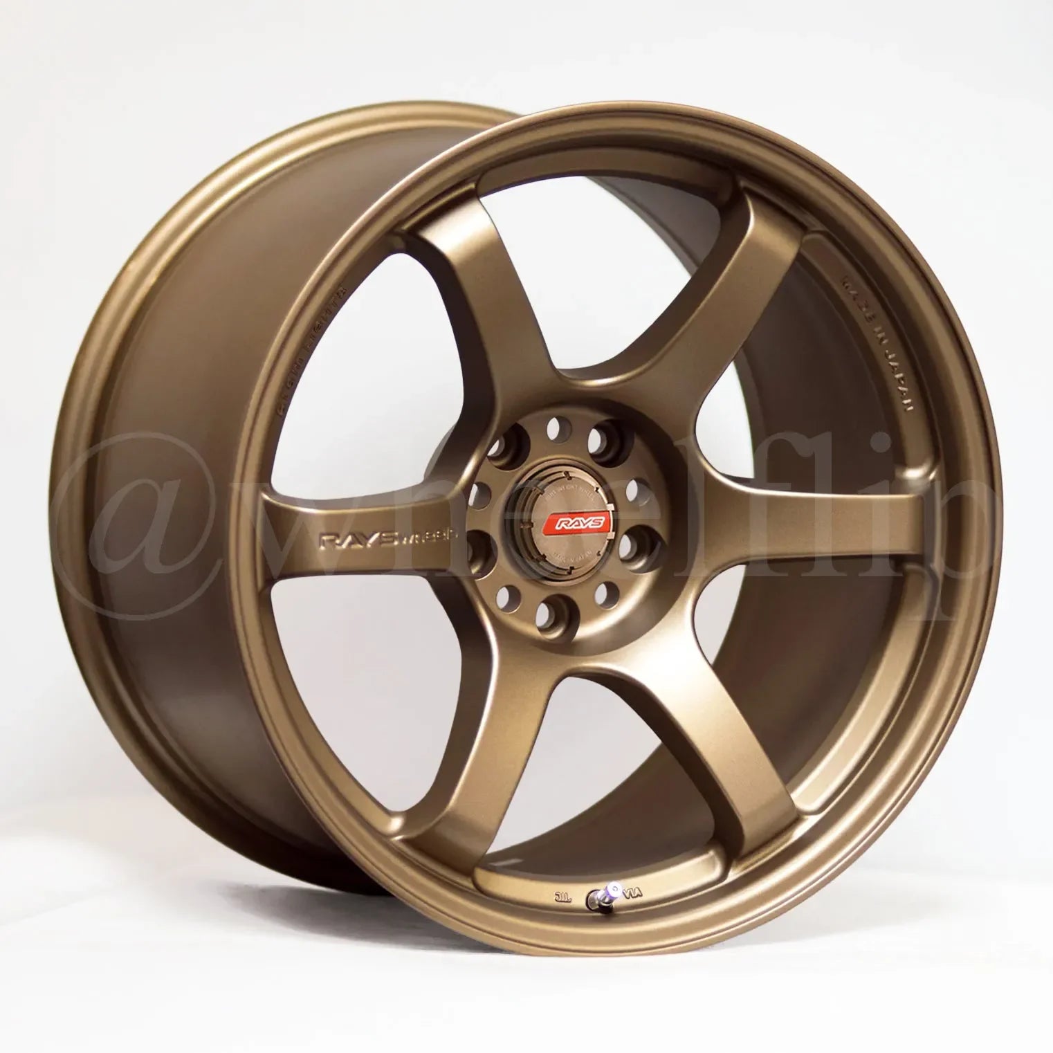 Gram Lights 57DR 18x10.5 +12 5x114.3 Bronze 2 (SET)