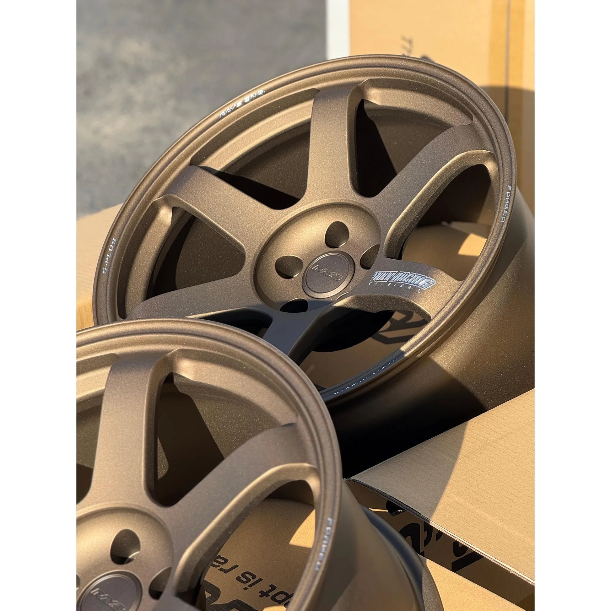 Volk Racing TE37 Saga S-Plus 19x10 +8, 19x11 +18 5x112 Matte Gunbronze (SET)