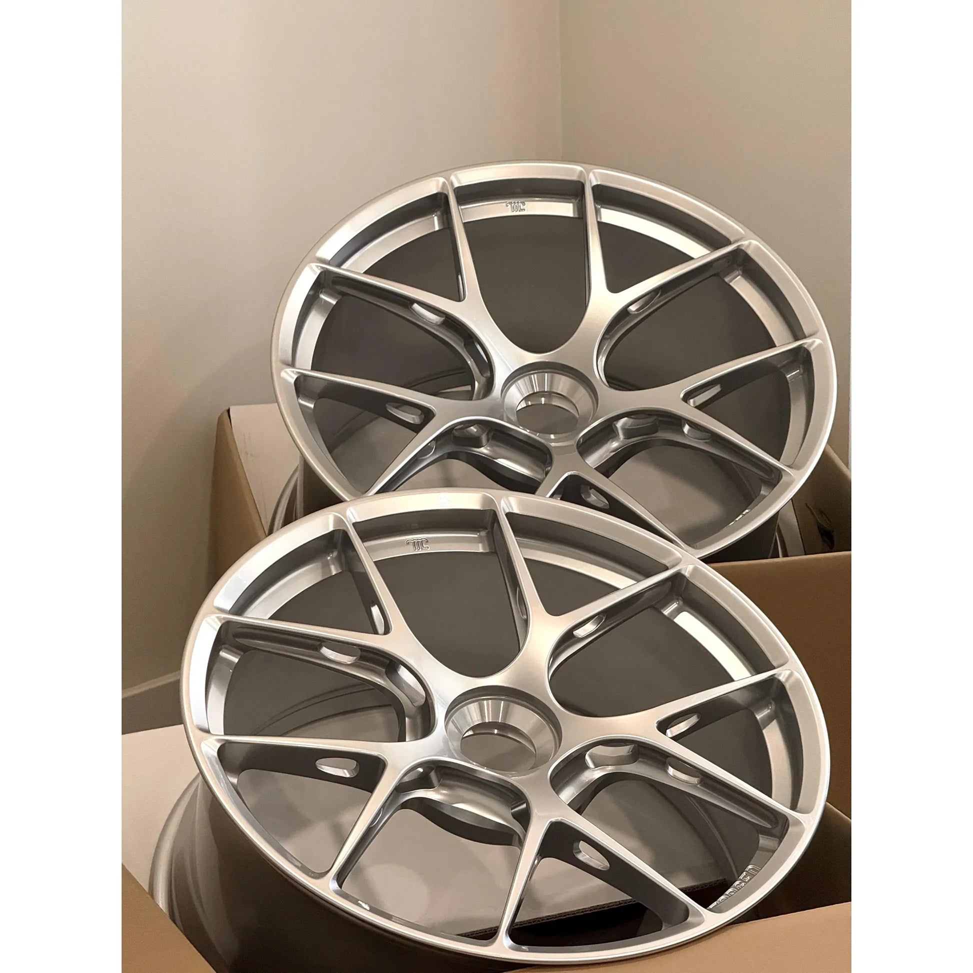 BBS FI-R 20x9.5 +50, 21x12.5 +48 CL Diamond Silver (SET)