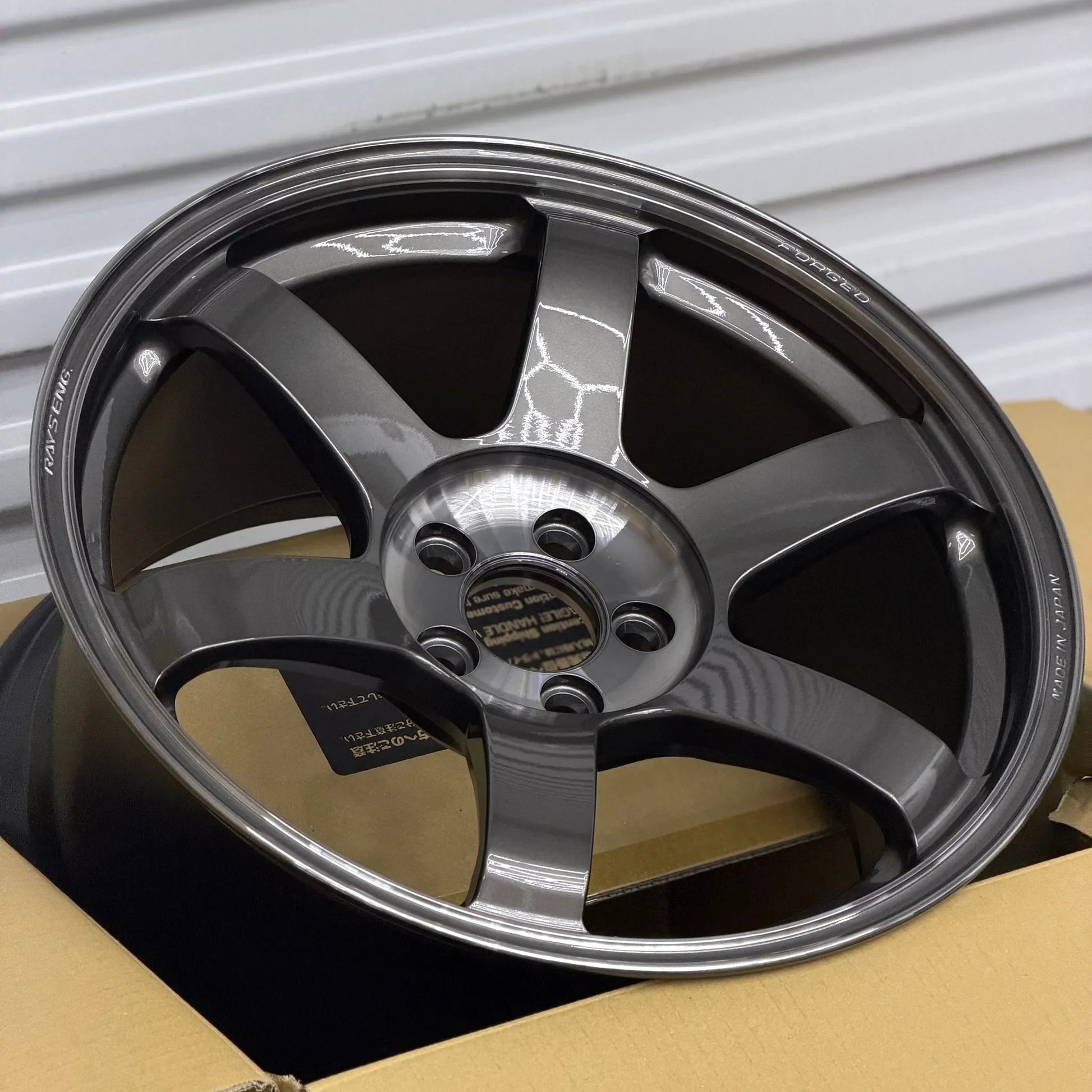 Volk Racing TE37 Saga SL 17x9.5 +45 5x100 Pressed Graphite (SET)