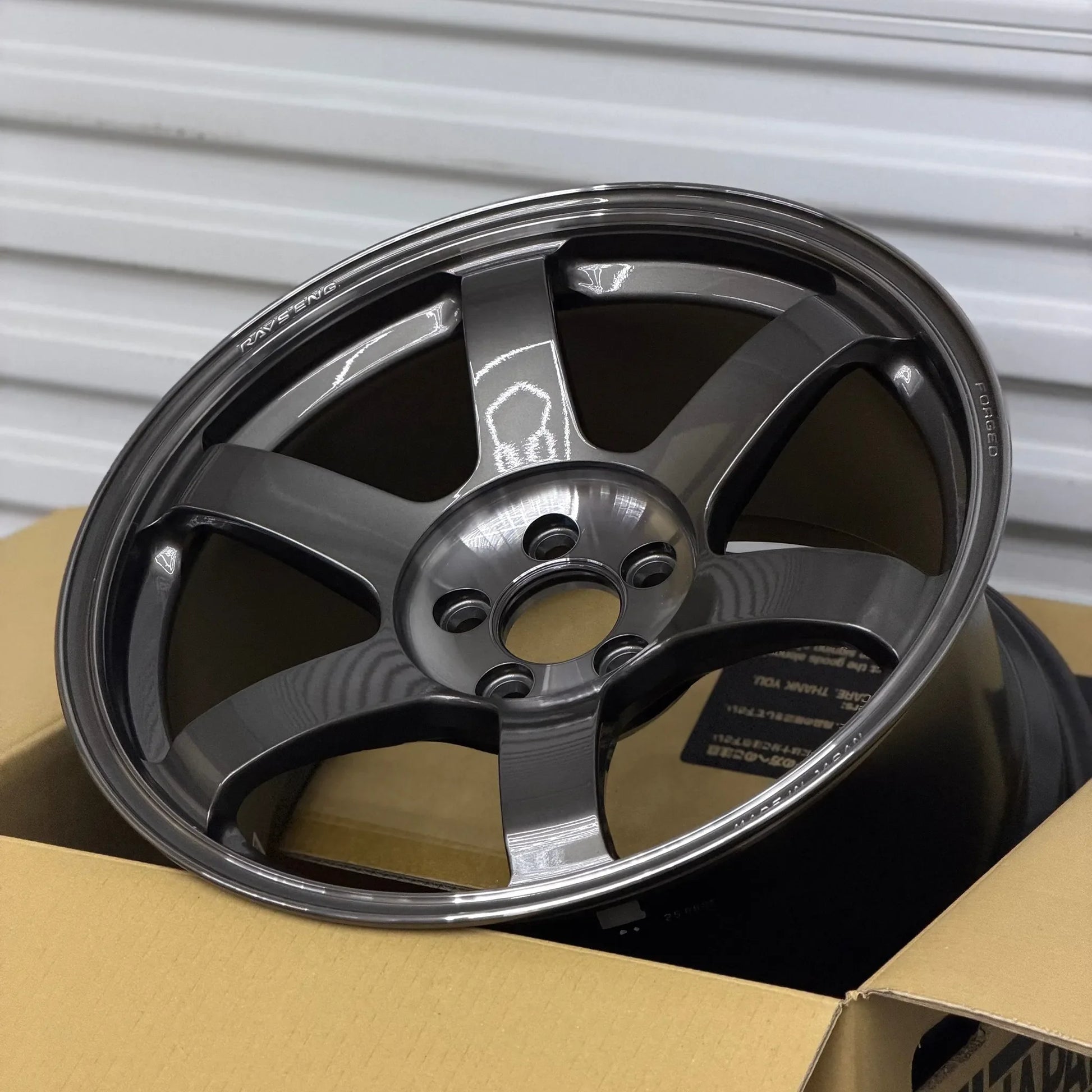 Volk Racing TE37 Saga SL 17x9.5 +45 5x100 Pressed Graphite (SET)