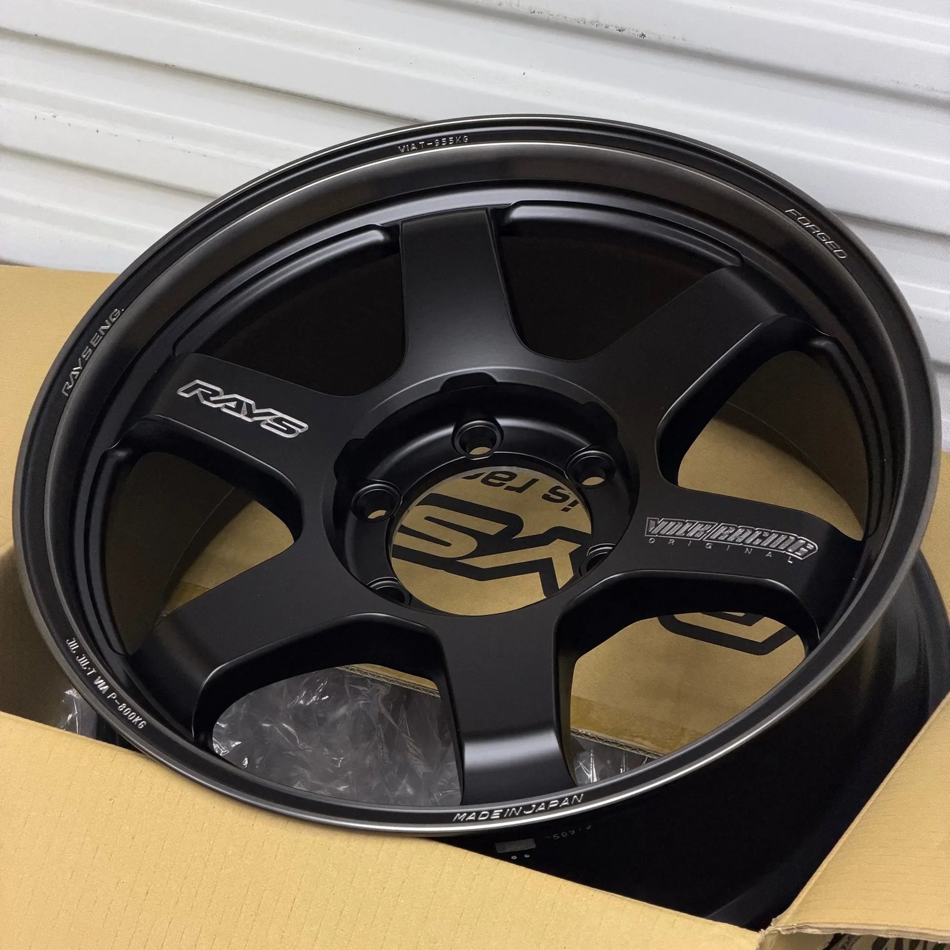 Volk Racing TE37 Ultra Large PCD M-Spec Black Shadow LTD 18x8 +20 6x139.7 Matte Translucent Black (SET)