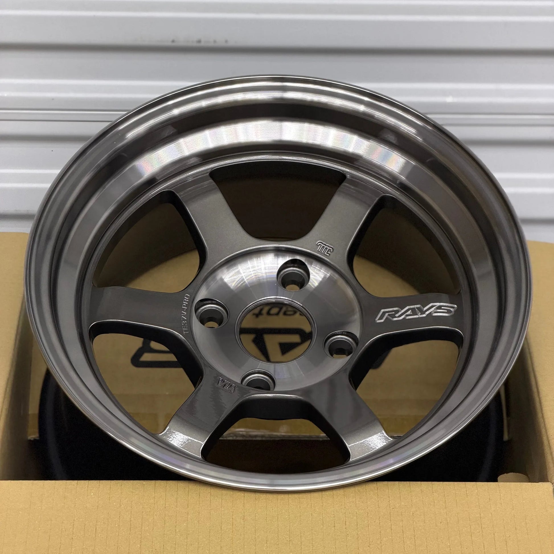 Volk Racing TE37V-Pro 15x8 +0 4x114.3 Pressed Graphite (SET)