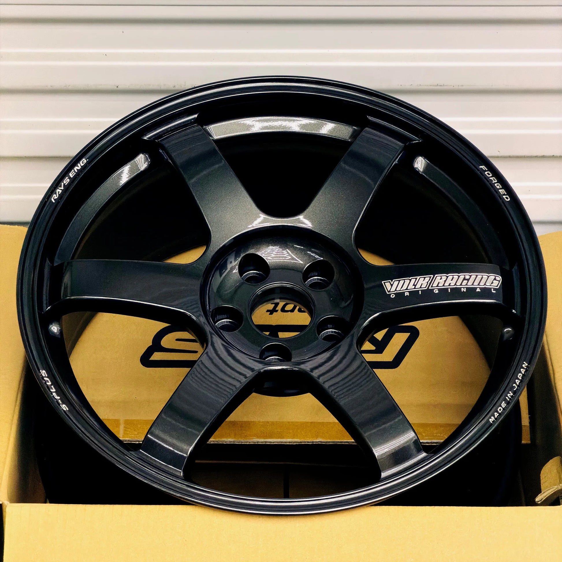 Volk Racing TE37 Saga S-Plus 19x9.5 +38 5x112 Diamond Dark Gunmetal (SET)