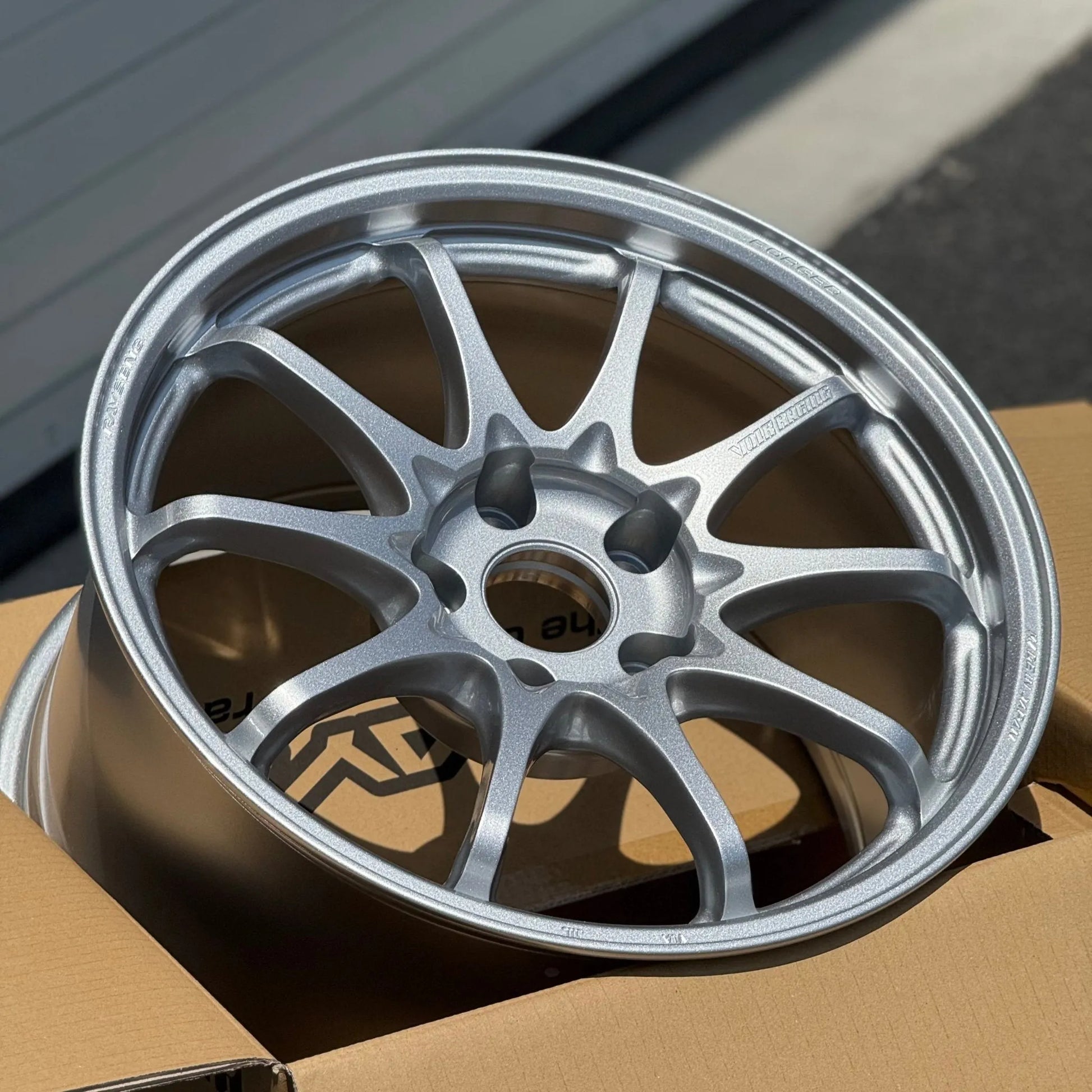 Volk Racing CE28N-Plus 17x10 +38 5x114.3 Diamond Silver (SET)