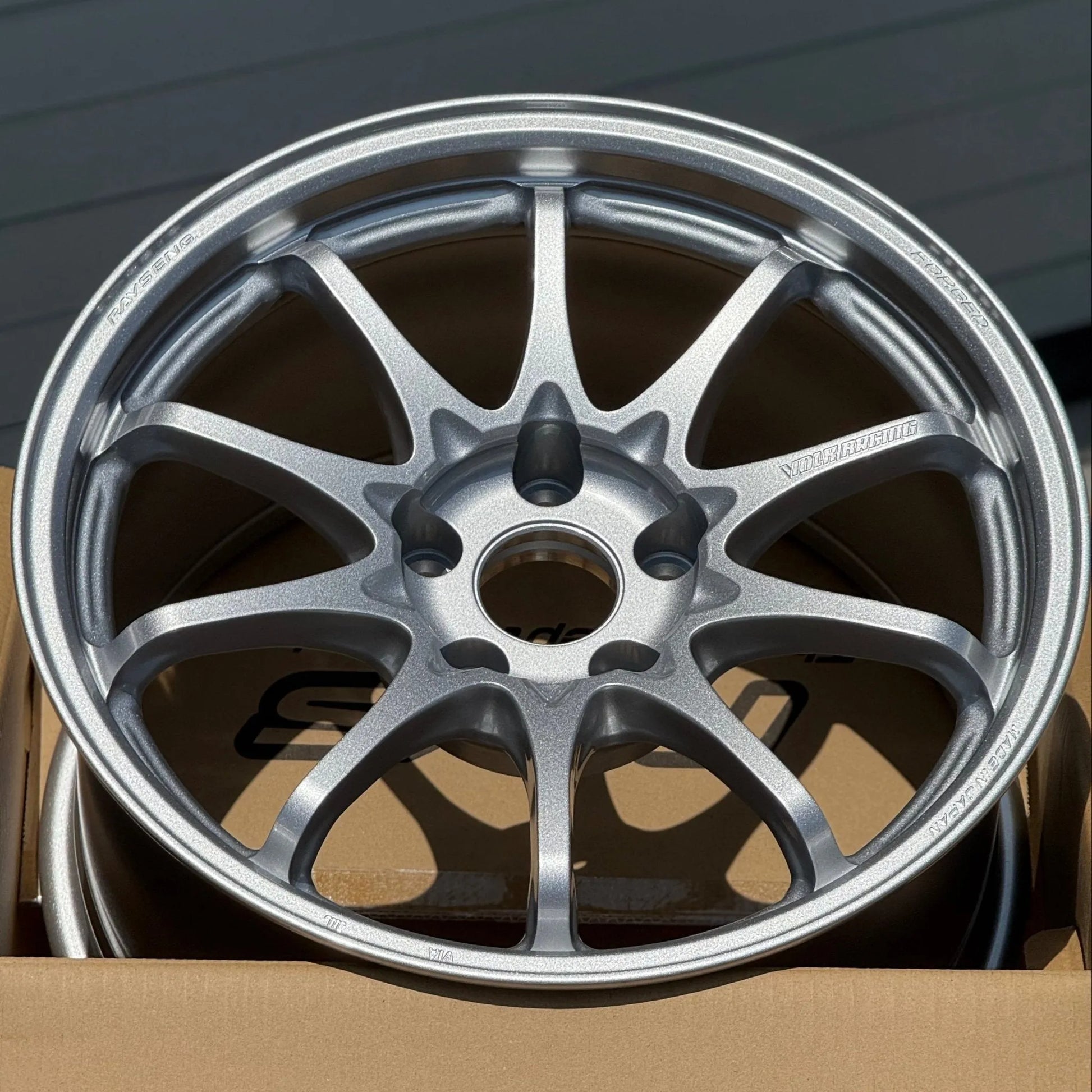 Volk Racing CE28N-Plus 17x10 +38 5x114.3 Diamond Silver (SET)