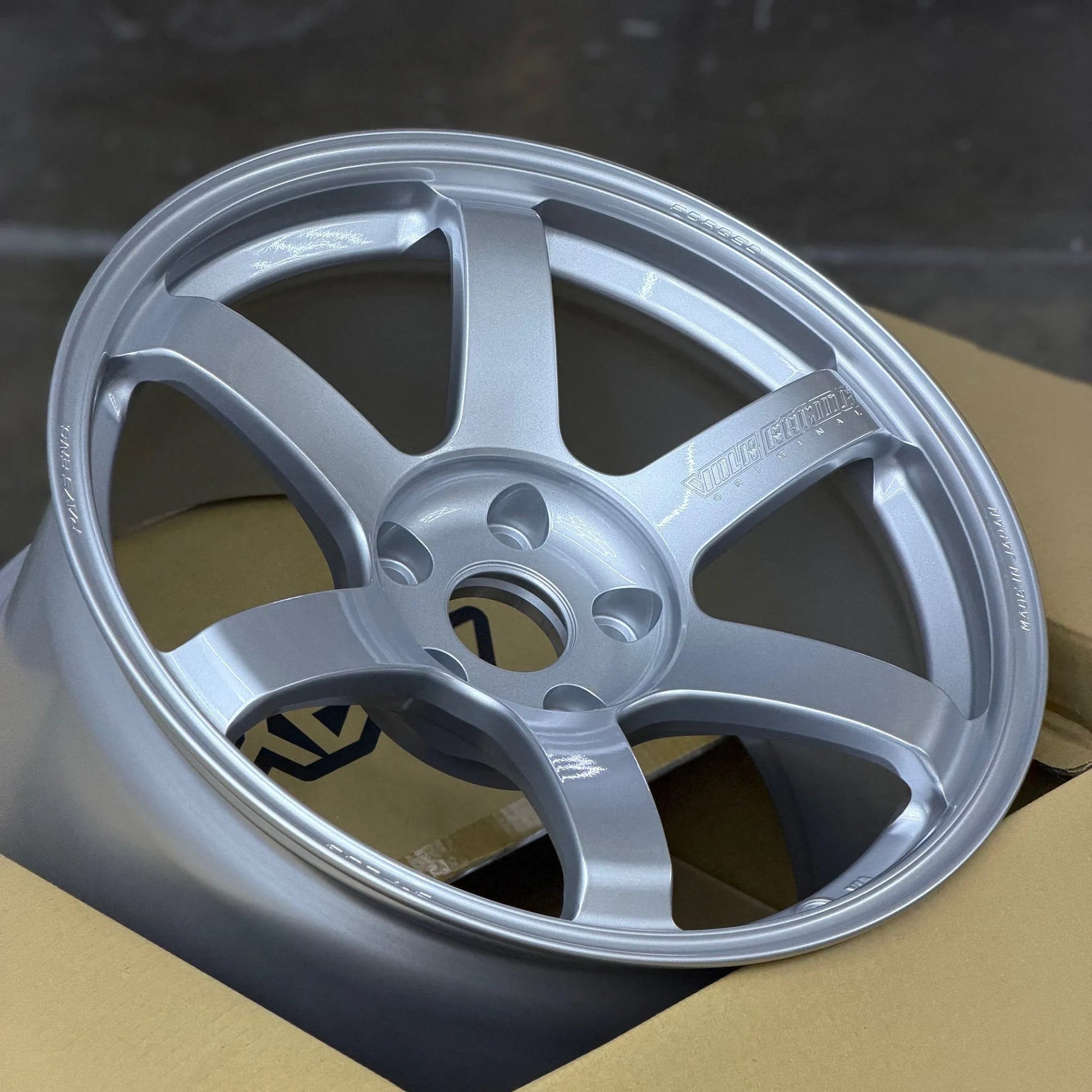 Volk Racing TE37 Saga S-Plus 18x10 +25 5x120 Diamond Silver Wheel