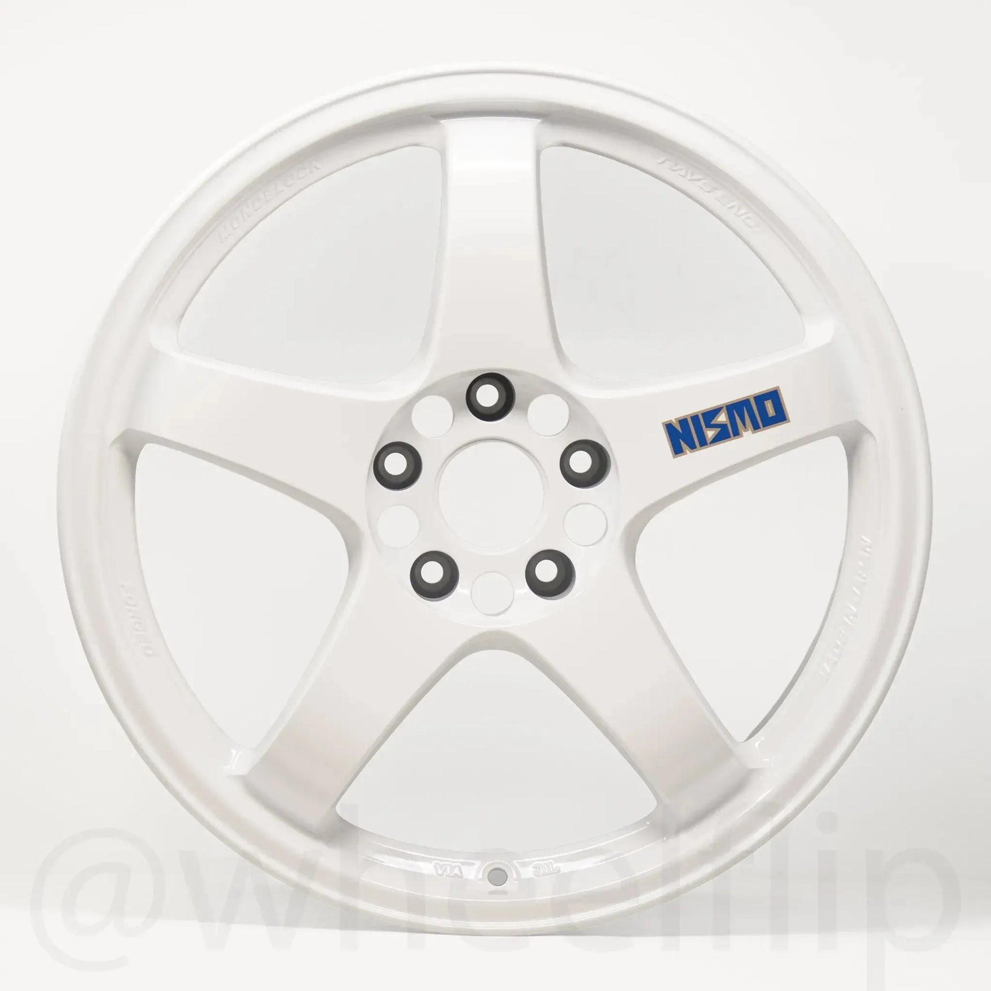 Nismo LMGT4 40th Anniversary Limited 18x9.5 +12 5x114.3 White (SET)