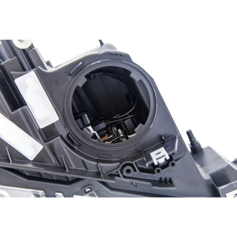 Hella BMW 3 Series F30/F31/F34 Halogen Headlight Assembly | 11-19 (354983061)