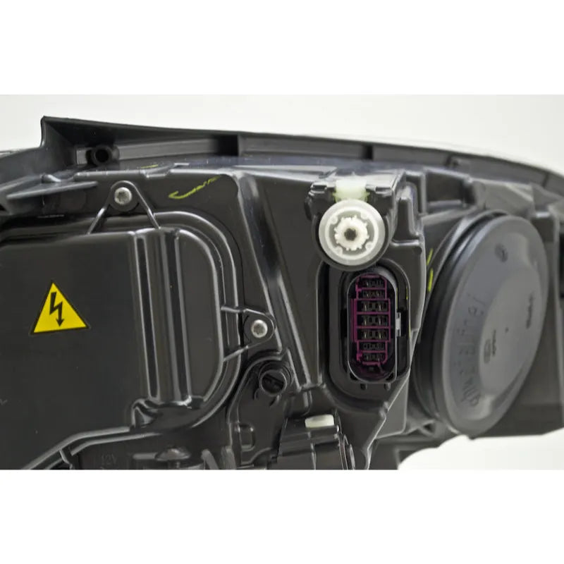 Hella Bi-Xenon Headlight Assembly | VW Golf 13-20 (011956271)