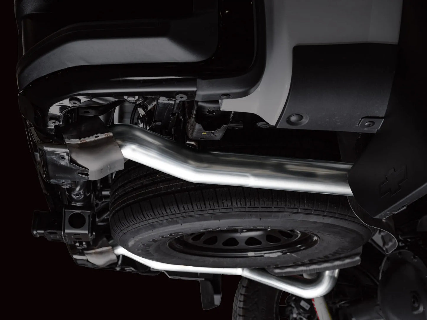 AWE Tuning 4th Gen GM 1500 6.2L Catback Split Rear Exit (w/ Bumper Cutouts) - OE Tips (3015-31202)