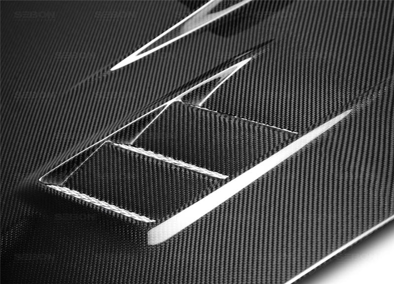 Seibon 04-05 Subaru WRX/STi CWII Carbon Fiber Hood | Subaru WRX / STI (04-05) (HD0405SBIMP-CWII)