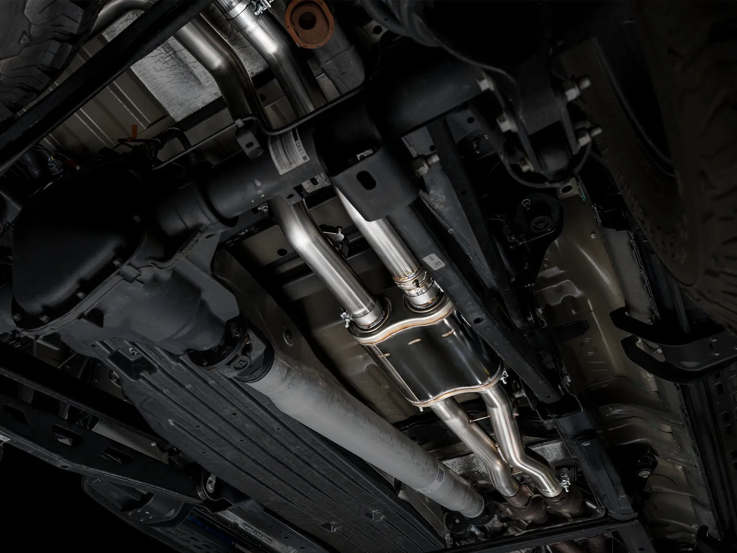AWE Tuning Gen 3 Raptor R SwitchPath Exhaust - Diamond Black Tips (3025-33852)