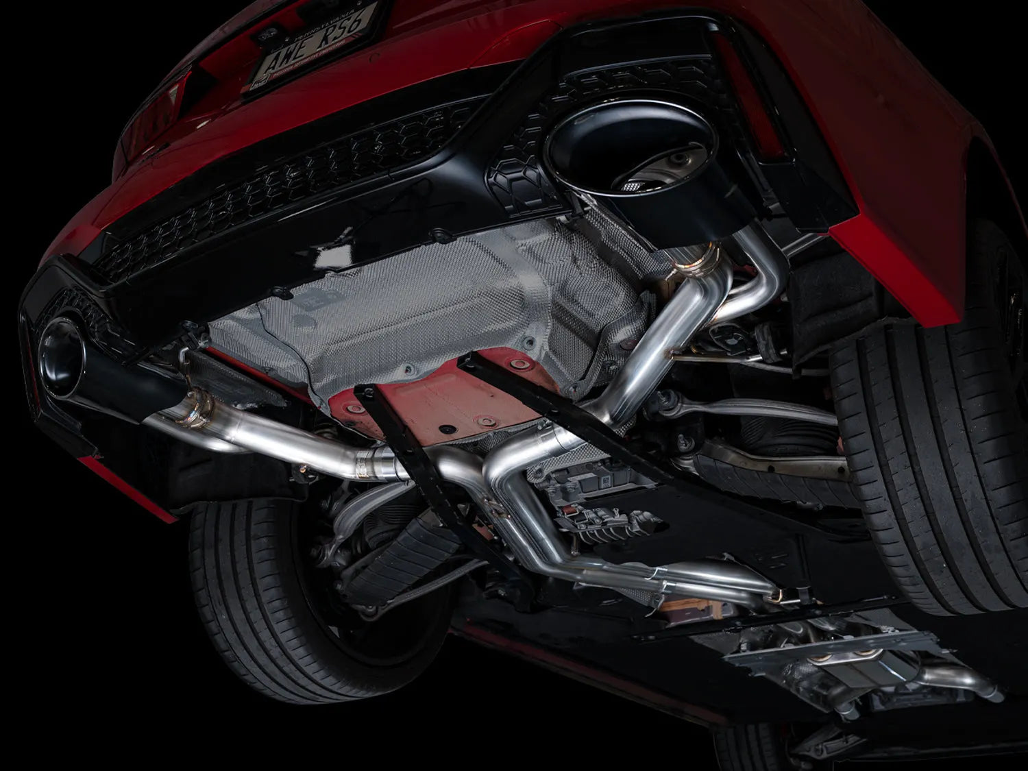AWE Tuning AWE SwitchPath Exhaust for C8 Audi RS 6/RS 7 - Diamond Black RS-style Tips - 3025-33776