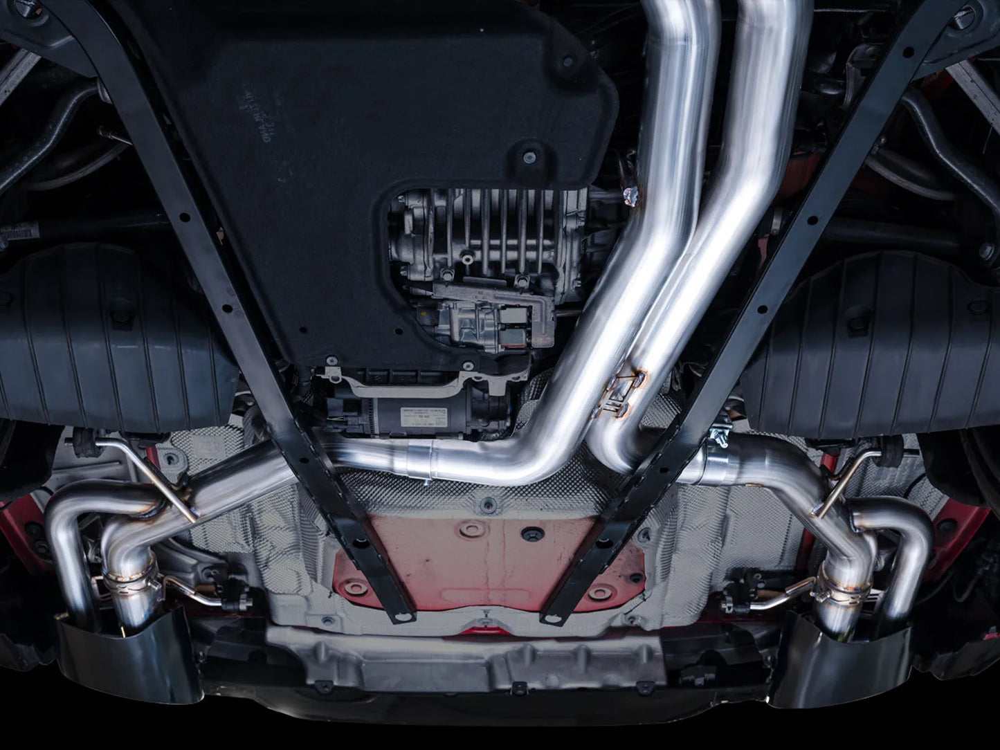 AWE Tuning AWE SwitchPath Exhaust for C8 Audi RS 6/RS 7 - Diamond Black RS-style Tips - 3025-33776