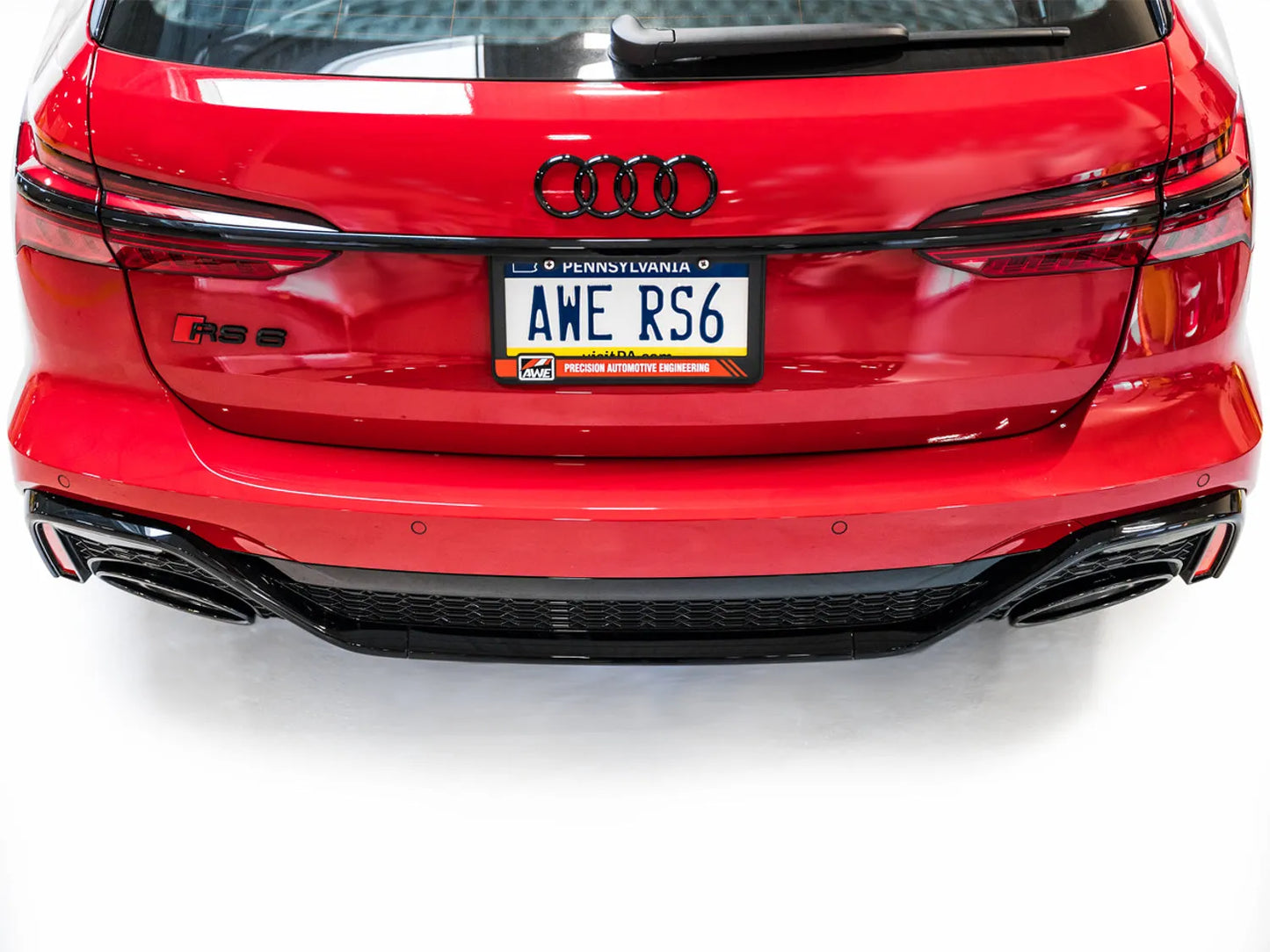 AWE Tuning AWE SwitchPath Exhaust for C8 Audi RS 6/RS 7 - Diamond Black RS-style Tips - 3025-33776