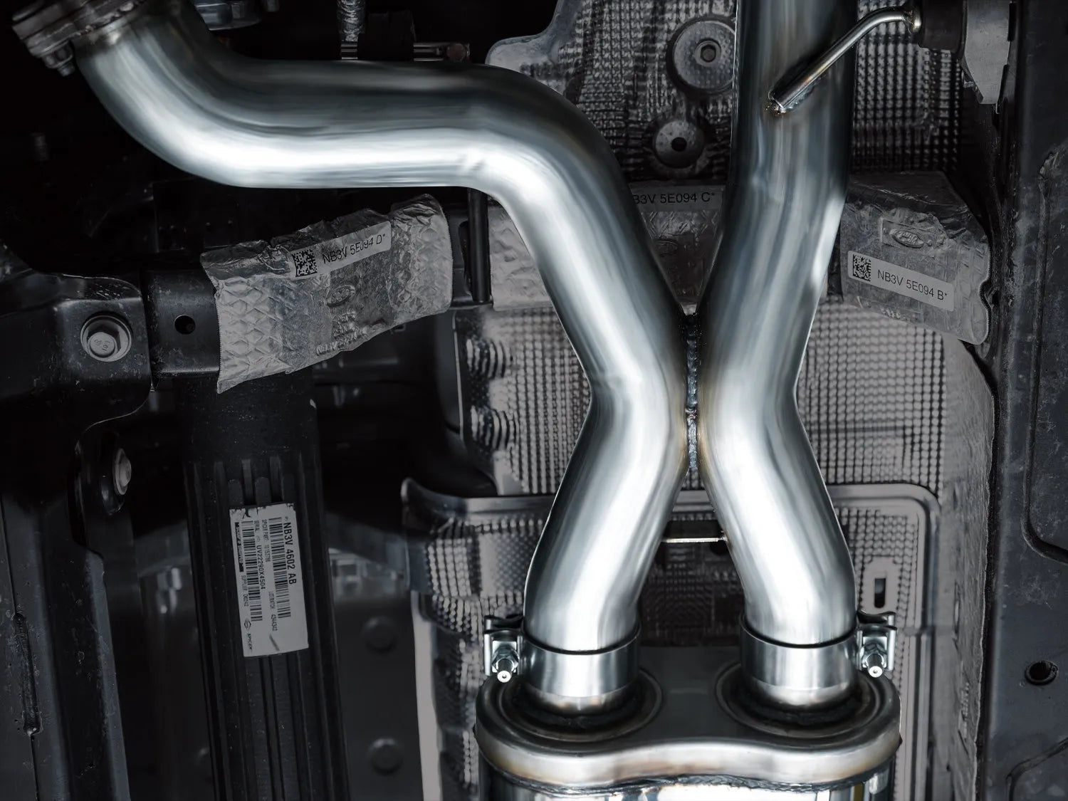 AWE Tuning Dual BashGuards SwitchPath Exhaust | Ford Bronco Raptor (3025-31327)