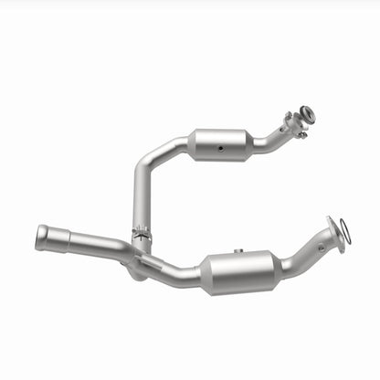 Magnaflow 280656 DirectFit Converter For GMC Sierra 1500 4.3L/5.3L (19-20)