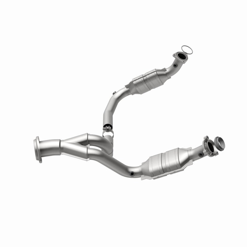 MagnaFlow OEM Catalytic Converter | Escalade 07-10, Silverado 07-13 (49631)