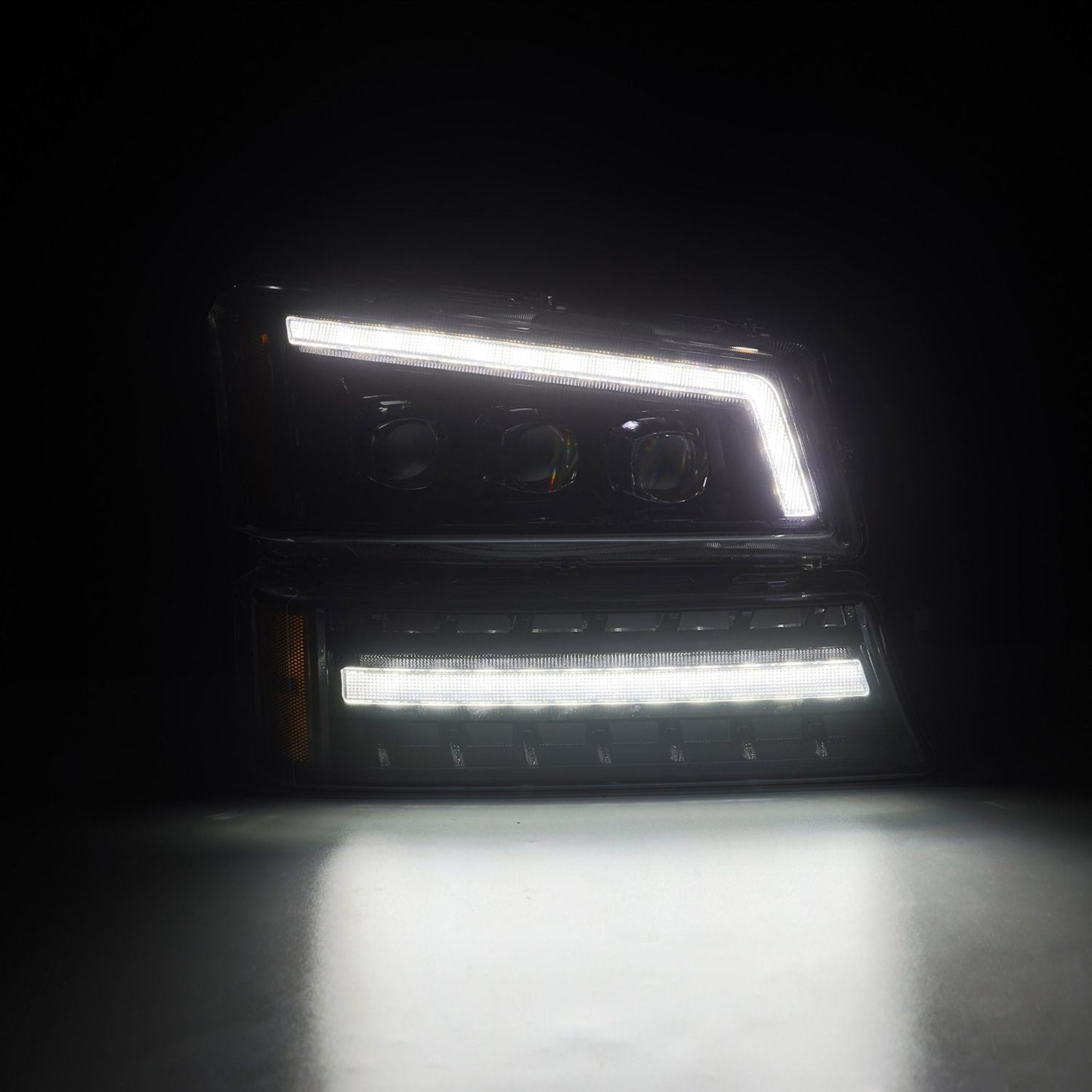 AlphaRex 03-06 Chevrolet Silverado/02-06 Avalanche (without body cladding) NOVA-Series LED Projector Headlights Alpha-Black