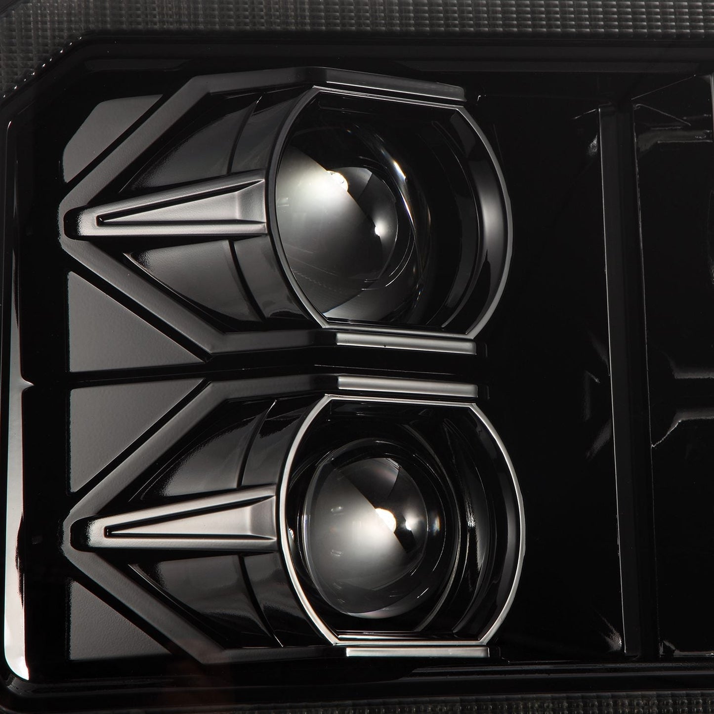 AlphaRex 05-07 Ford Super Duty/Excursion LUXX-Series LED Projector Headlights Alpha-Black