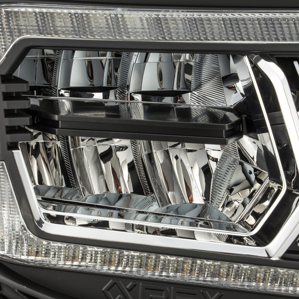 AlphaRex 05-11 Toyota Tacoma LUXX Crystal Headlights Plank Style Design Black w/Activation Light/DRL