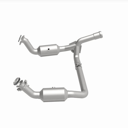 Magnaflow 280656 DirectFit Converter For GMC Sierra 1500 4.3L/5.3L (19-20)