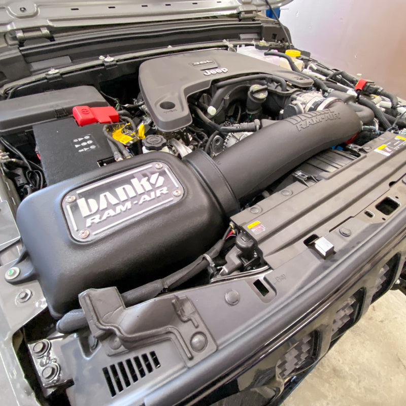 Banks Power 18-20 Jeep 3.6L Wrangler Ram-Air Intake System - Dry Filter | Jeep Wrangler (18-20) (41843-D)
