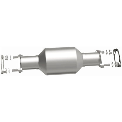 MagnaFlow Direct Fit Catalytic Converter 03-06 Kia Sorento 3.5L rear