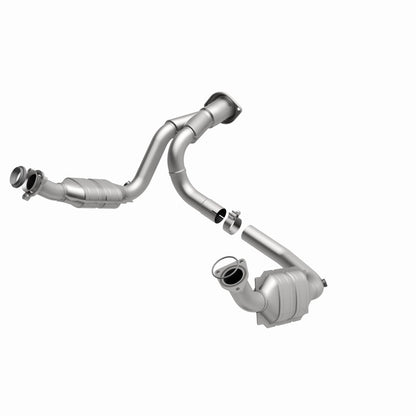 MagnaFlow OEM Catalytic Converter | Escalade 07-10, Silverado 07-13 (49631)